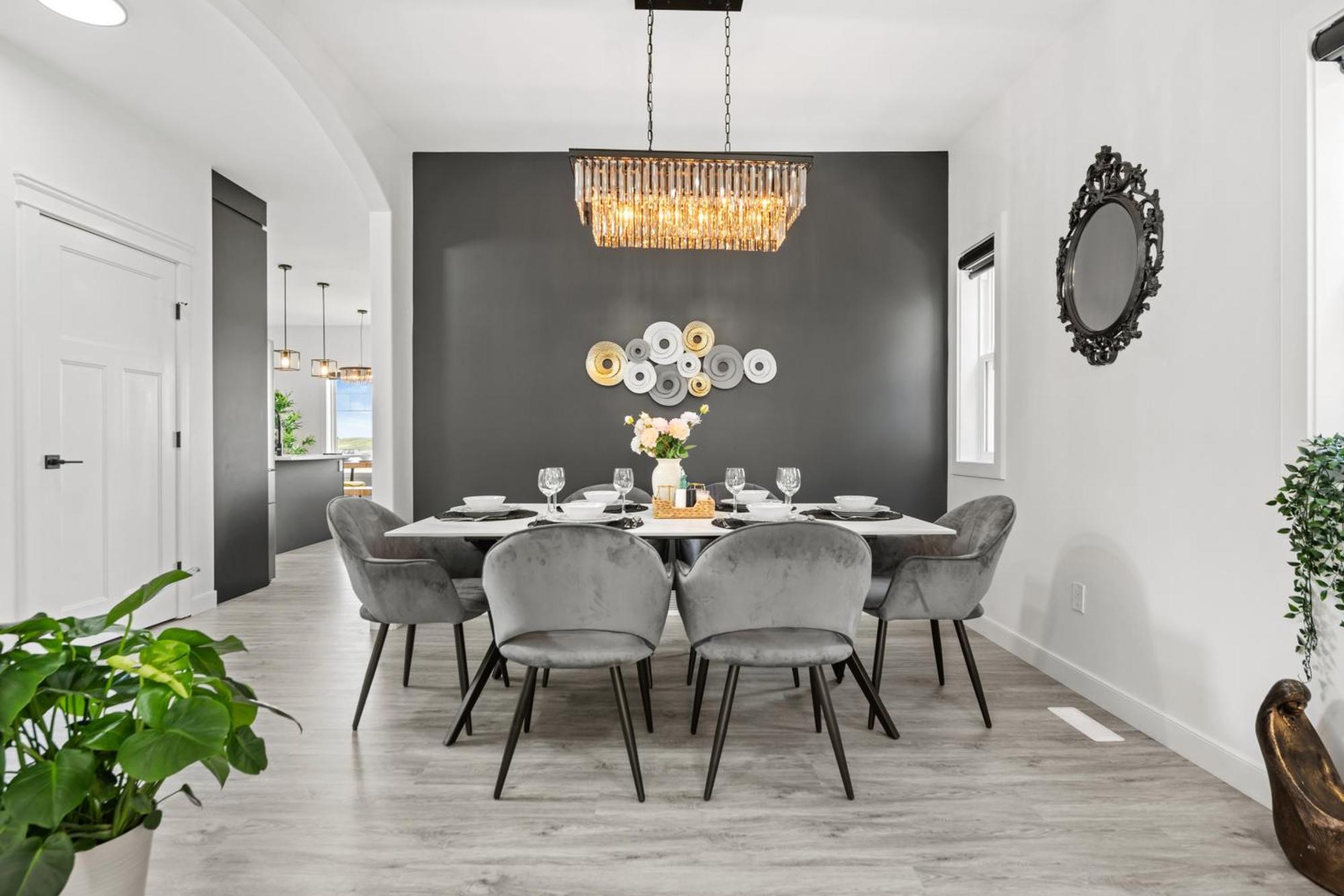 Luxury Lakeview Home - 2500Sqft Of Private Space With 5 Beds, 4 Bath, 2 Living Rooms, Kitchen, Ac, Jacuzzi, 18-Min To Airport, 20-Min To Downtown, 80-Min To Banff YYC 외부 사진